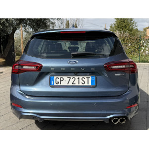 Ford Focus ST-Line con cambio Powershift e Maxi Screen display da 13.2"