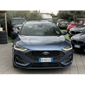 Ford Focus ST-Line con cambio automatico 2023  Maxi Screen da 13.2"
