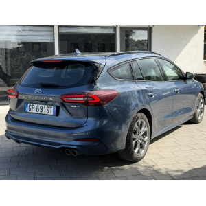 Ford Focus ST-Line con cambio automatico 2023  Maxi Screen da 13.2"