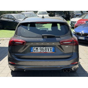 Ford Focus ST-Line con cambio automatico 2023  Maxi Screen da 13.2"