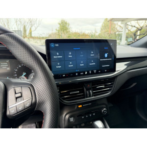 Ford Focus ST-Line con cambio automatico 2023  Maxi Screen da 13.2"