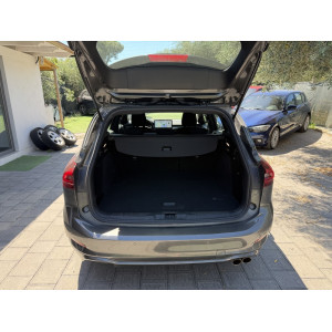 Ford Focus ST-Line con cambio automatico 2023  Maxi Screen da 13.2"