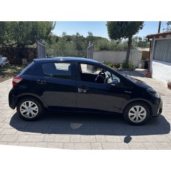 €11.500 Toyota yaris 1.5 hybrid neopatentati