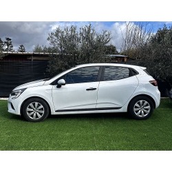 Renault Clio 5 1.0 TCE Black and White